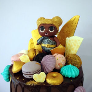 Tarta figura fondant LOL Super Star