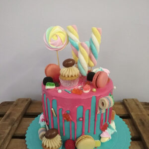 Tarta Drip Cake Chuces azul